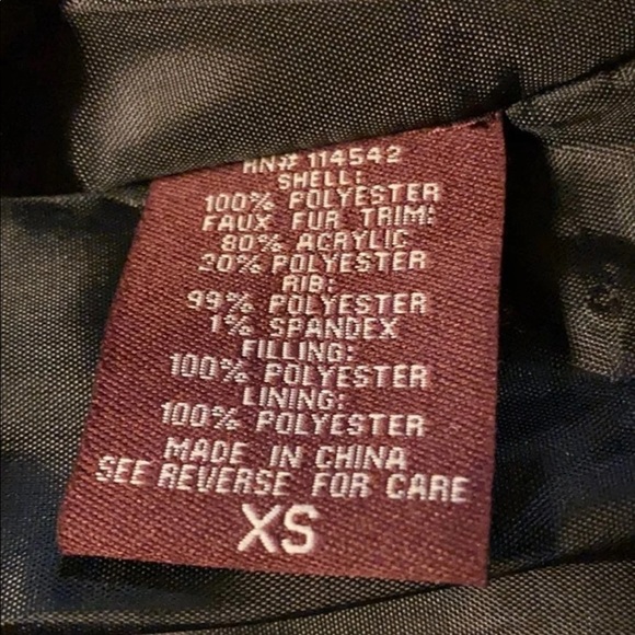 New J2 by JOU JOU Hooded Puffer Jacket in Burgundy - Picture 8 of 11